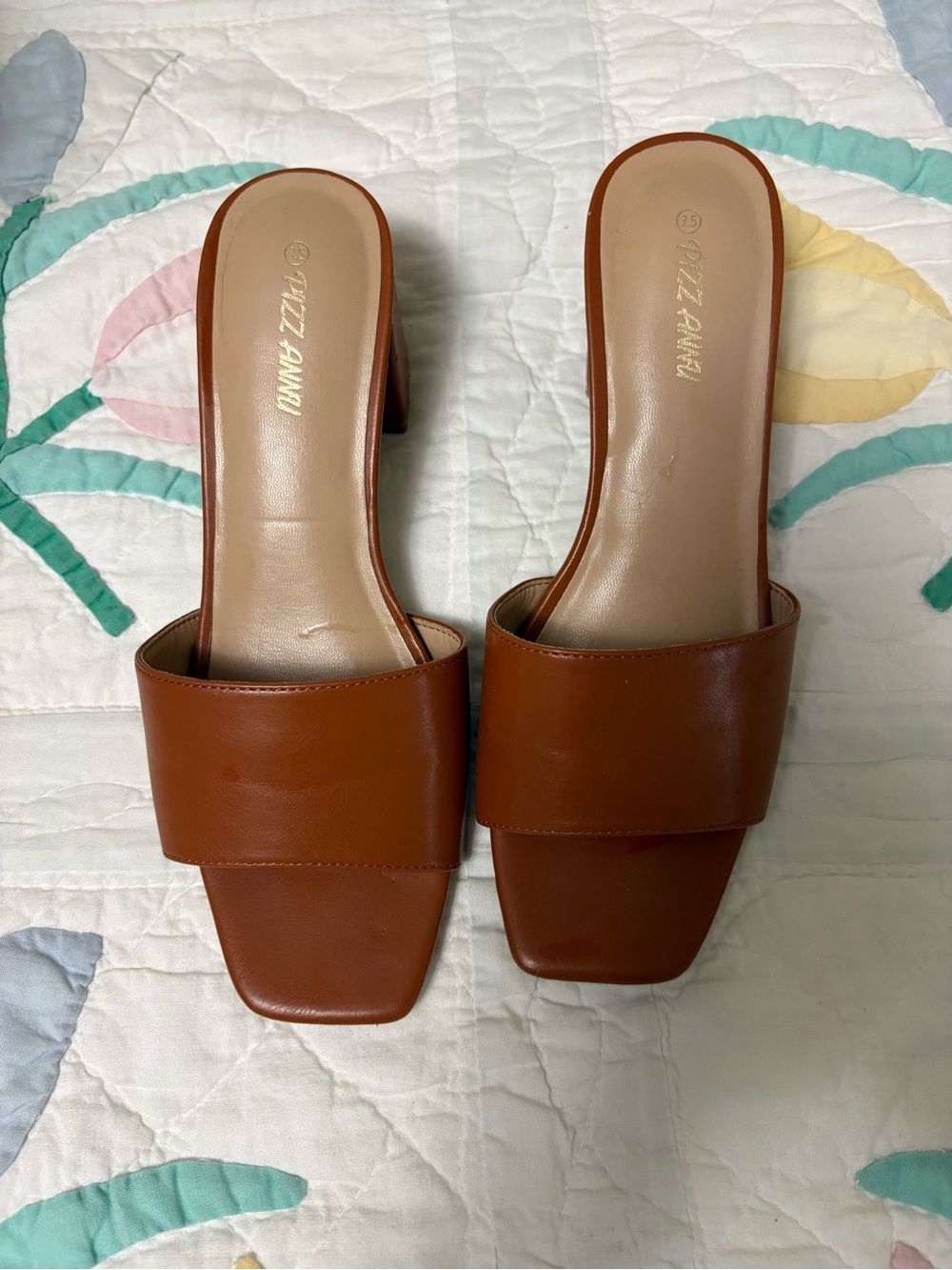 Brown heel